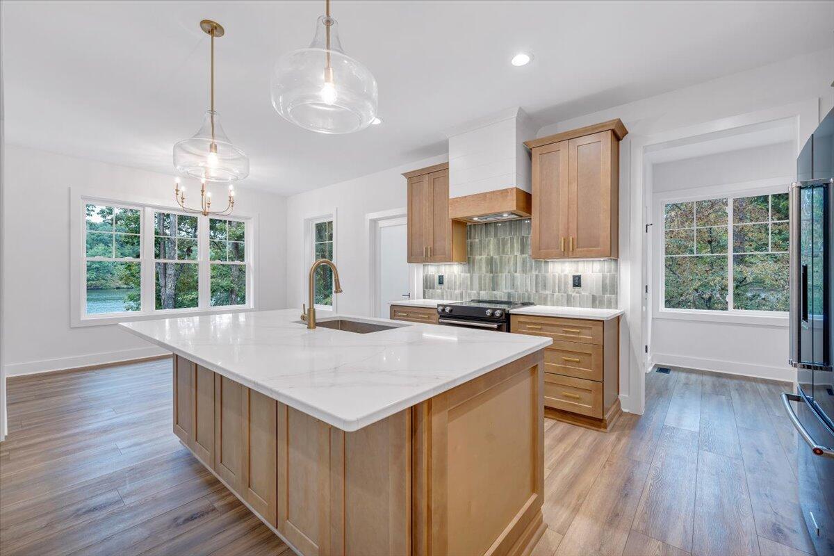 Union Hall, Virginia 24176, United States, 4 Bedrooms Bedrooms, ,5 BathroomsBathrooms,Residential,Active,137457