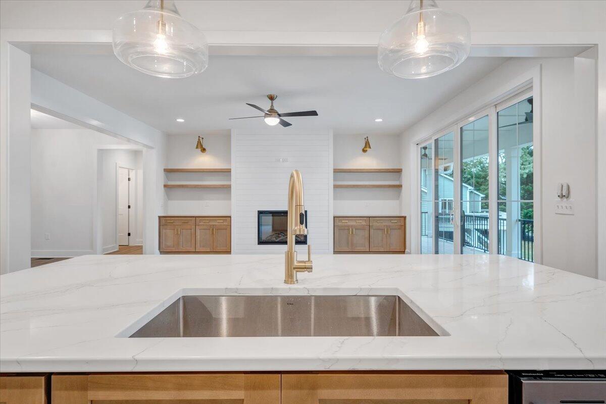 Union Hall, Virginia 24176, United States, 4 Bedrooms Bedrooms, ,5 BathroomsBathrooms,Residential,Active,137457