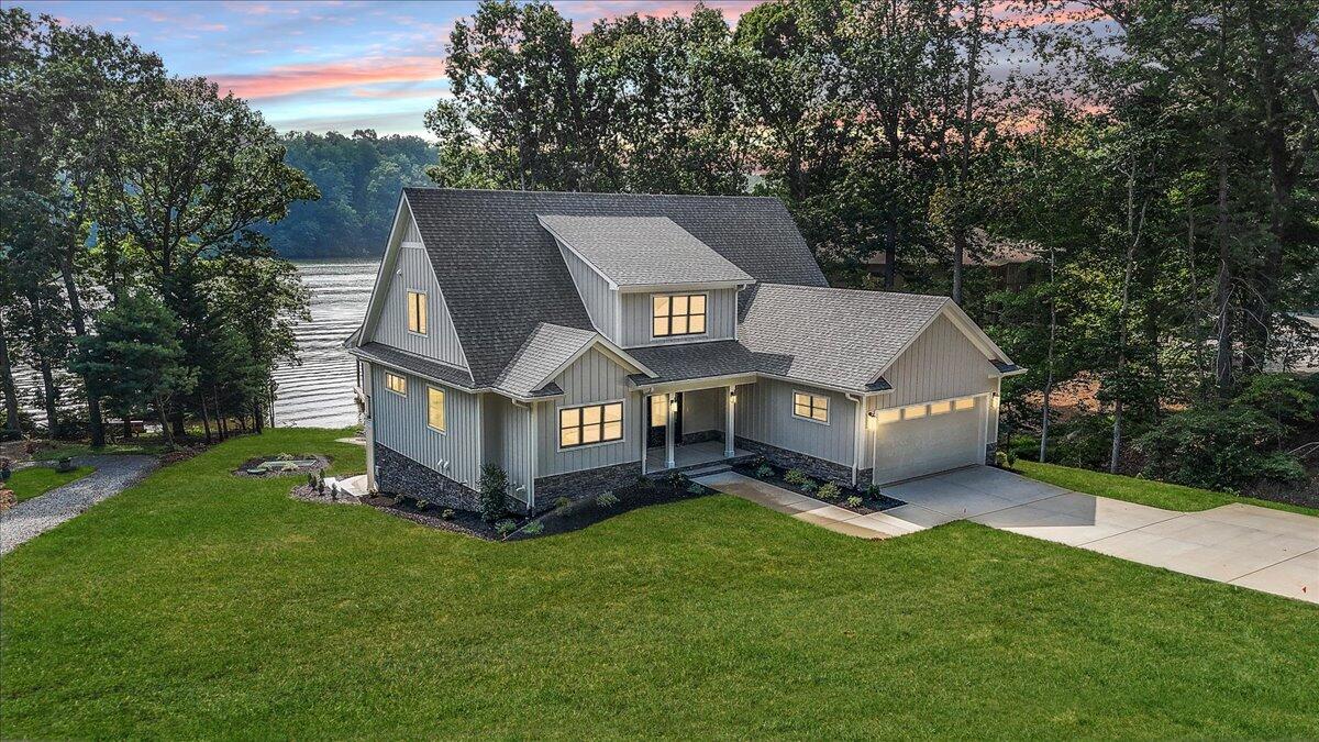 Union Hall, Virginia 24176, United States, 4 Bedrooms Bedrooms, ,5 BathroomsBathrooms,Residential,Active,137457