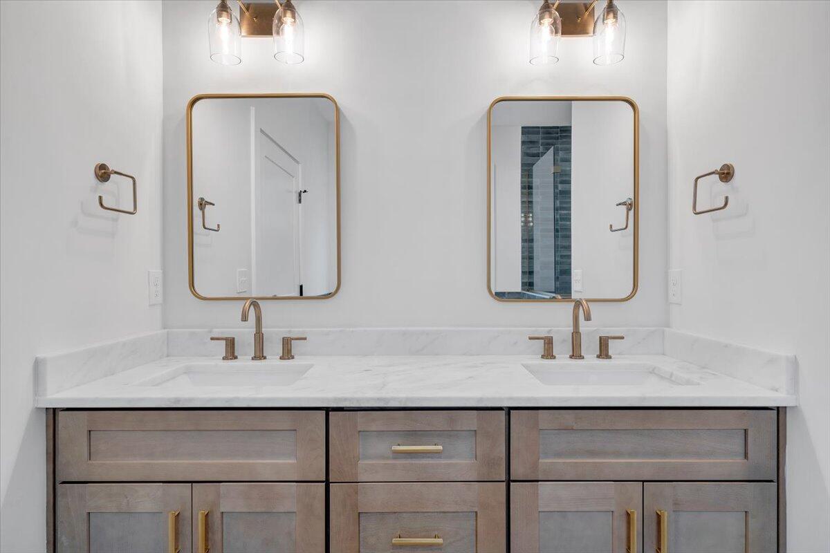 Union Hall, Virginia 24176, United States, 4 Bedrooms Bedrooms, ,5 BathroomsBathrooms,Residential,Active,137457