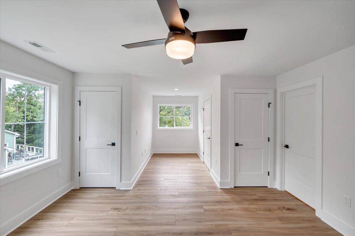 Union Hall, Virginia 24176, United States, 4 Bedrooms Bedrooms, ,5 BathroomsBathrooms,Residential,Active,137457