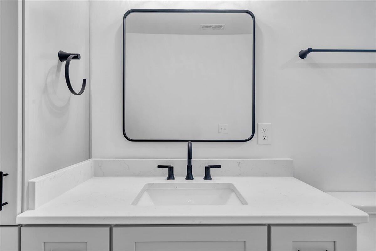 Union Hall, Virginia 24176, United States, 4 Bedrooms Bedrooms, ,5 BathroomsBathrooms,Residential,Active,137457