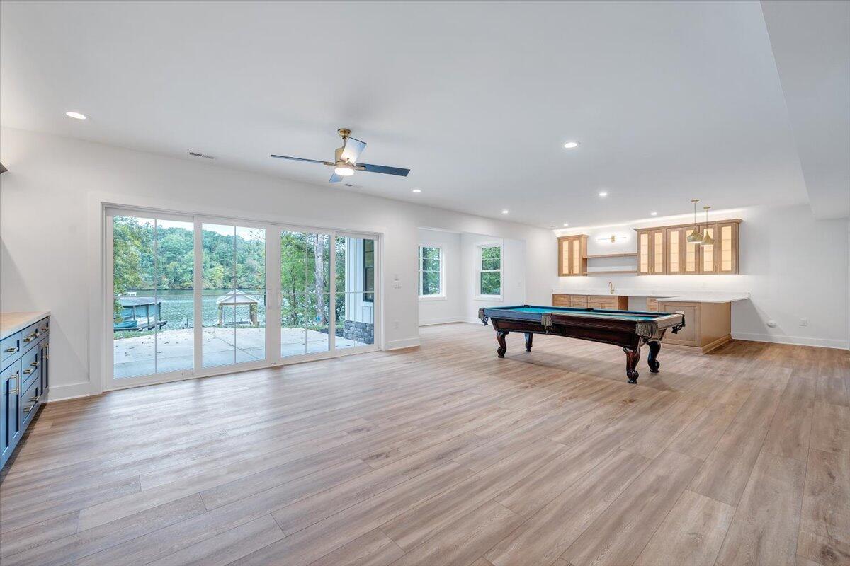 Union Hall, Virginia 24176, United States, 4 Bedrooms Bedrooms, ,5 BathroomsBathrooms,Residential,Active,137457