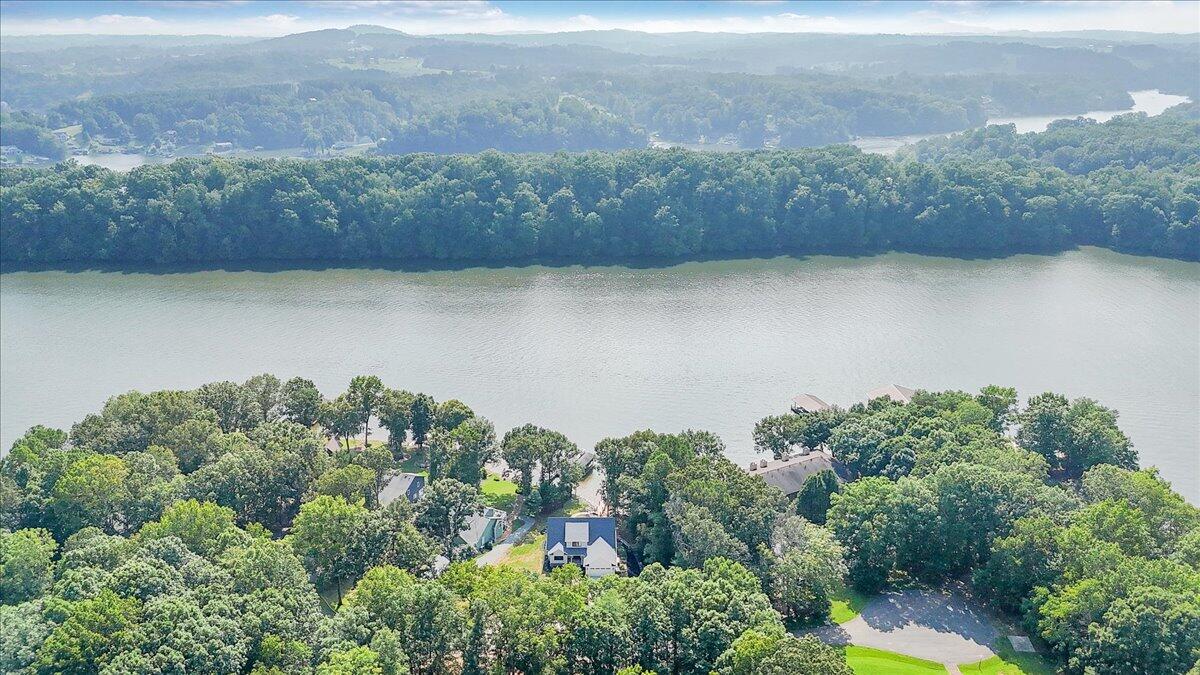 Union Hall, Virginia 24176, United States, 4 Bedrooms Bedrooms, ,5 BathroomsBathrooms,Residential,Active,137457