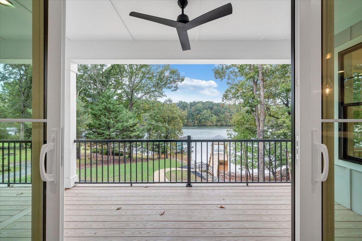 Union Hall, Virginia 24176, United States, 4 Bedrooms Bedrooms, ,5 BathroomsBathrooms,Residential,Active,137457