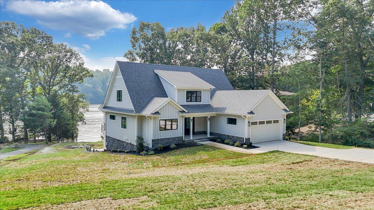 Union Hall, Virginia 24176, United States, 4 Bedrooms Bedrooms, ,5 BathroomsBathrooms,Residential,Active,137457