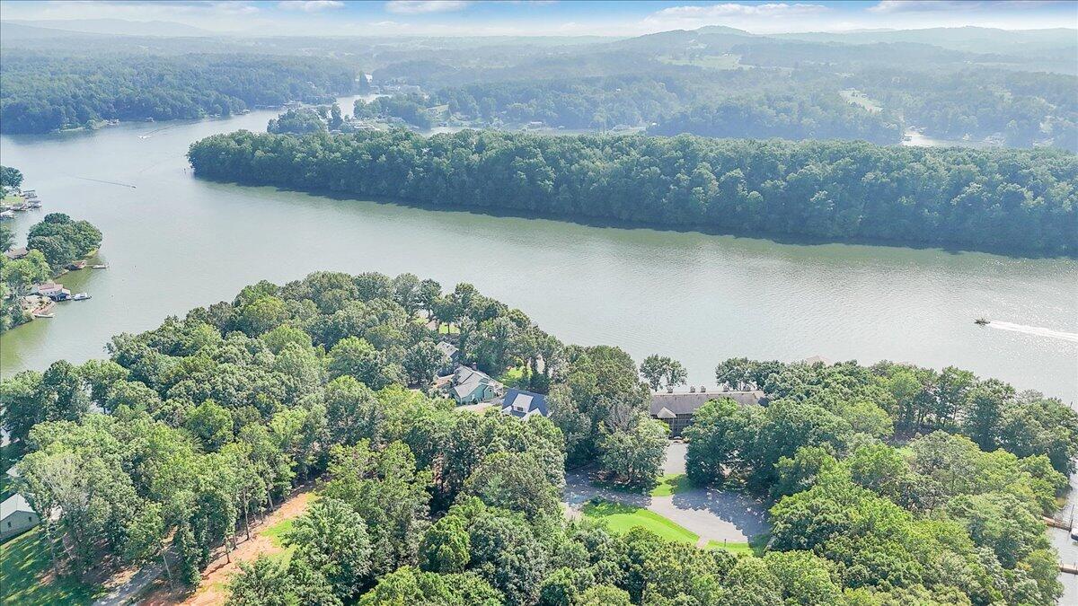 Union Hall, Virginia 24176, United States, 4 Bedrooms Bedrooms, ,5 BathroomsBathrooms,Residential,Active,137457