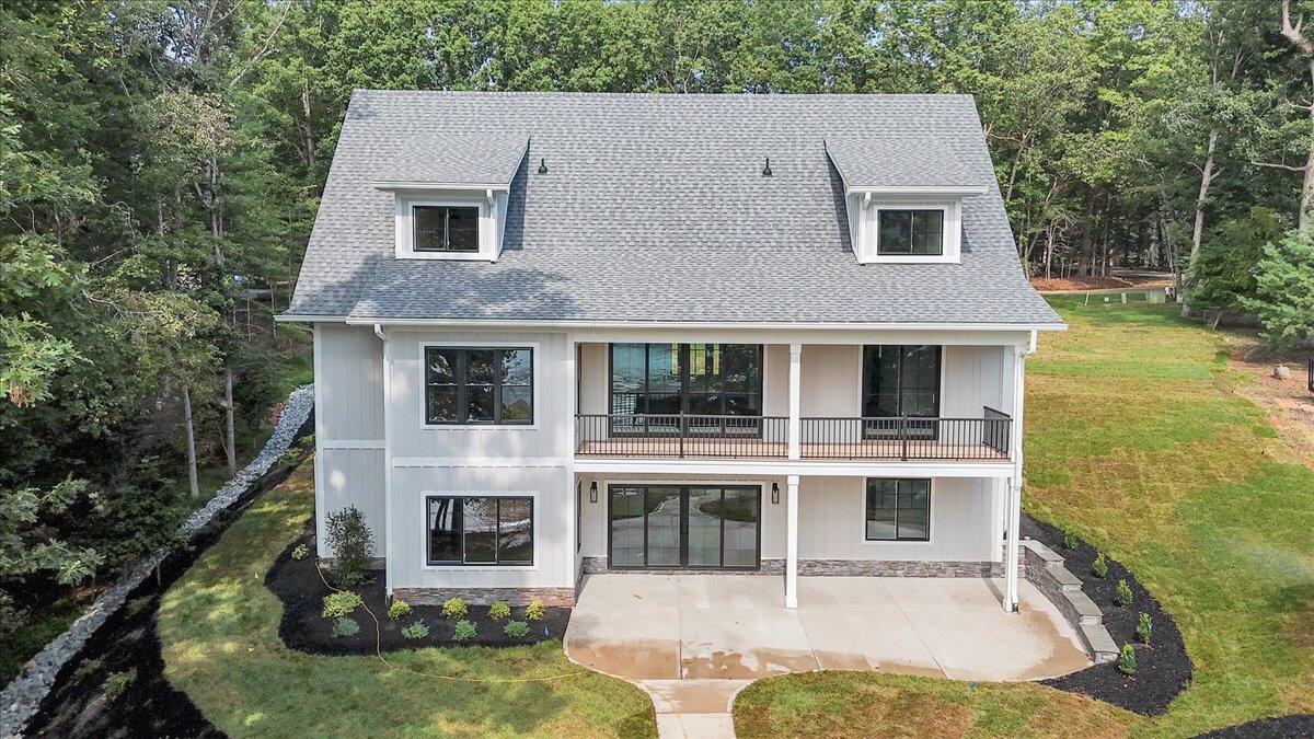 Union Hall, Virginia 24176, United States, 4 Bedrooms Bedrooms, ,5 BathroomsBathrooms,Residential,Active,137457