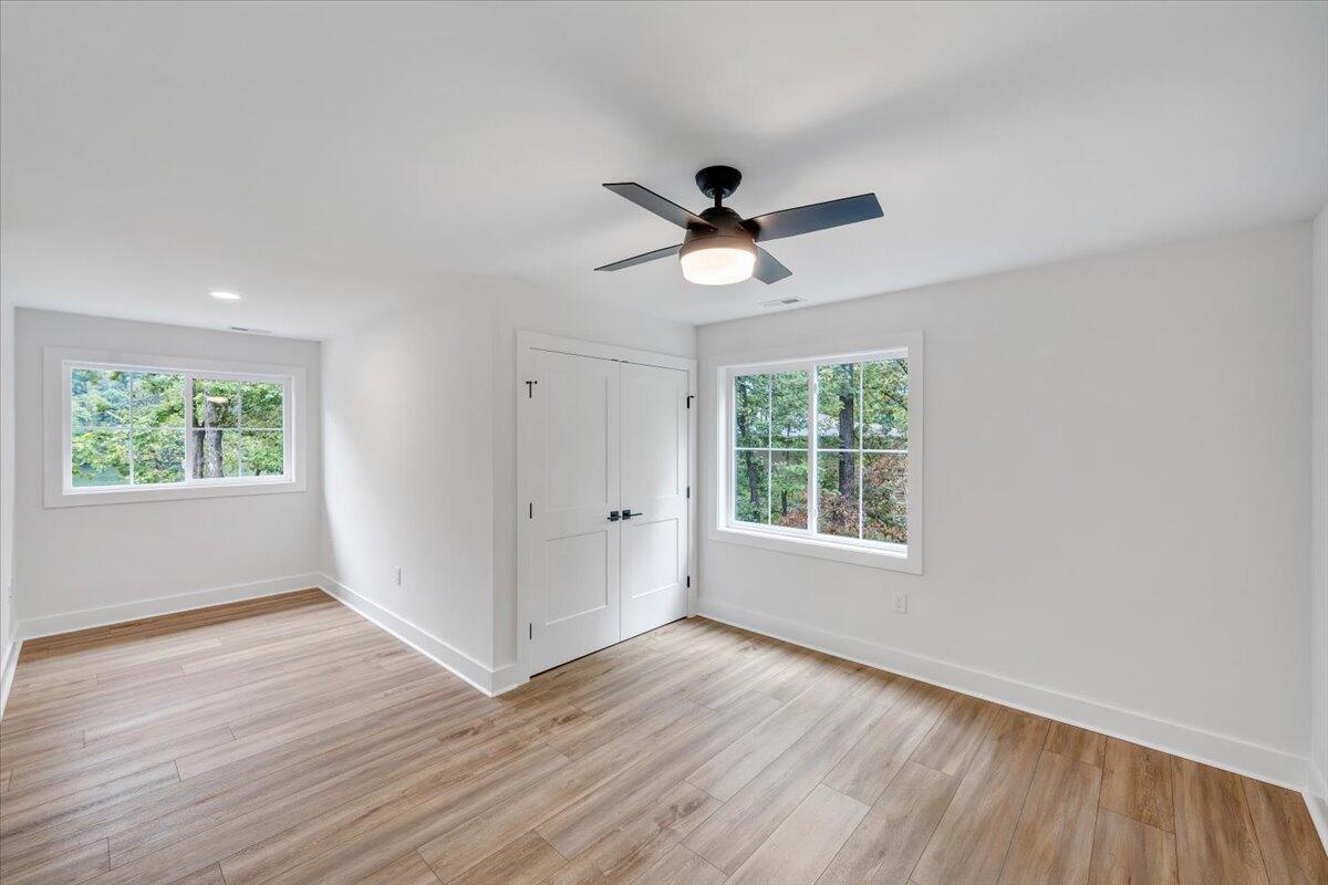 Union Hall, Virginia 24176, United States, 4 Bedrooms Bedrooms, ,5 BathroomsBathrooms,Residential,Active,137457