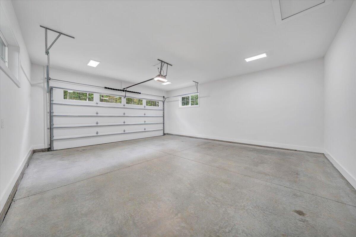 Union Hall, Virginia 24176, United States, 4 Bedrooms Bedrooms, ,5 BathroomsBathrooms,Residential,Active,137457