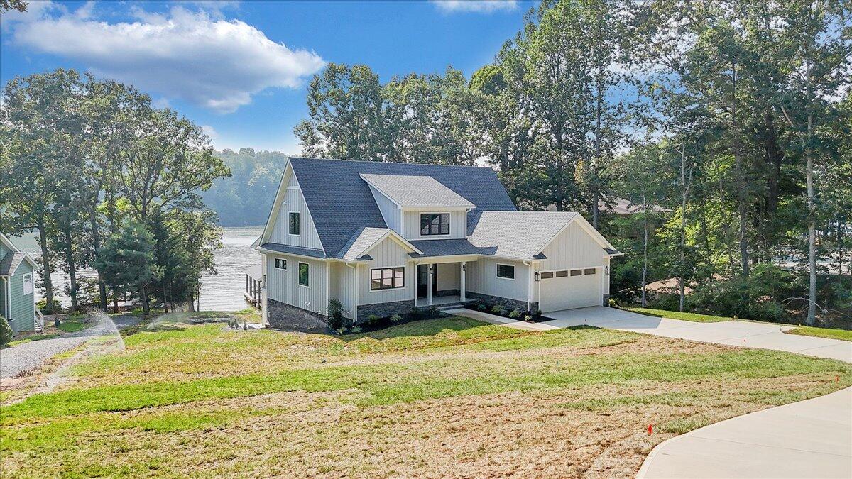 Union Hall, Virginia 24176, United States, 4 Bedrooms Bedrooms, ,5 BathroomsBathrooms,Residential,Active,137457