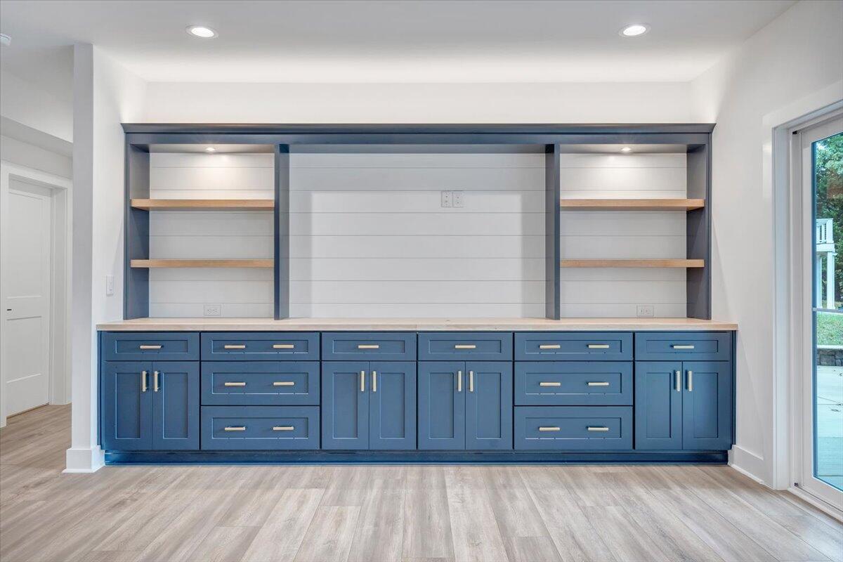 Union Hall, Virginia 24176, United States, 4 Bedrooms Bedrooms, ,5 BathroomsBathrooms,Residential,Active,137457