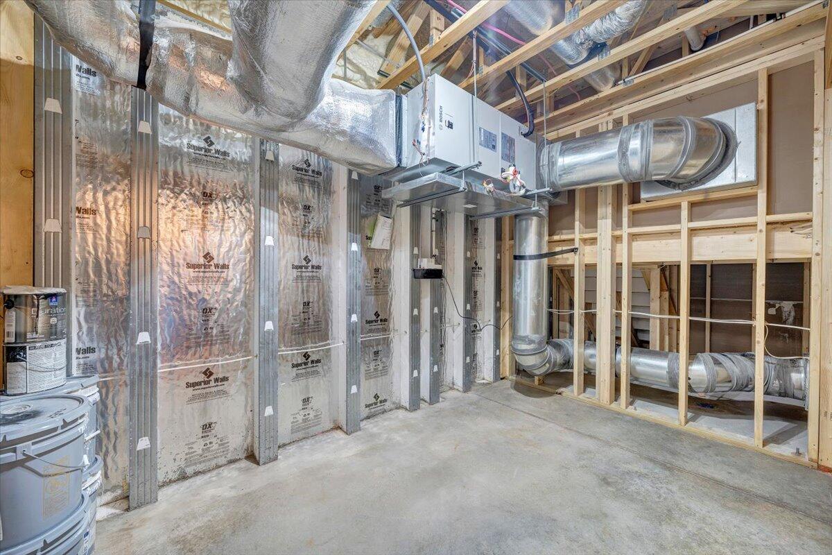 Union Hall, Virginia 24176, United States, 4 Bedrooms Bedrooms, ,5 BathroomsBathrooms,Residential,Active,137457