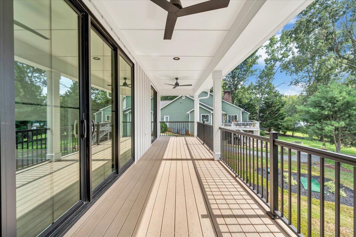 Union Hall, Virginia 24176, United States, 4 Bedrooms Bedrooms, ,5 BathroomsBathrooms,Residential,Active,137457