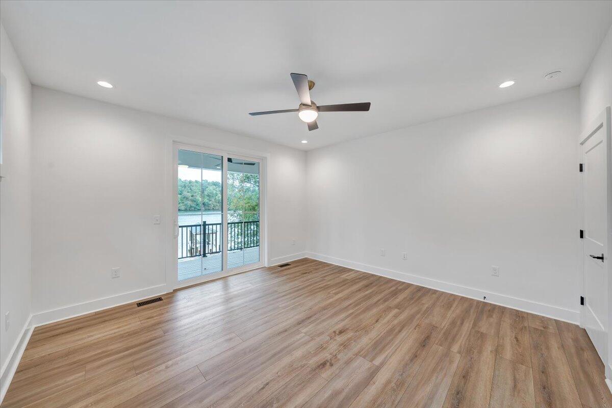 Union Hall, Virginia 24176, United States, 4 Bedrooms Bedrooms, ,5 BathroomsBathrooms,Residential,Active,137457