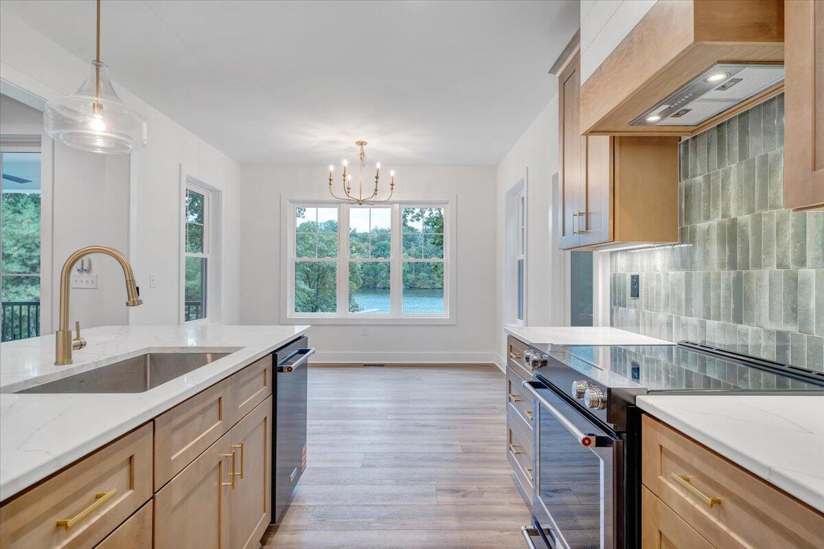 Union Hall, Virginia 24176, United States, 4 Bedrooms Bedrooms, ,5 BathroomsBathrooms,Residential,Active,137457