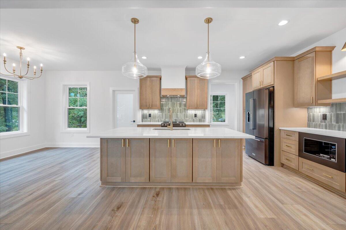 Union Hall, Virginia 24176, United States, 4 Bedrooms Bedrooms, ,5 BathroomsBathrooms,Residential,Active,137457