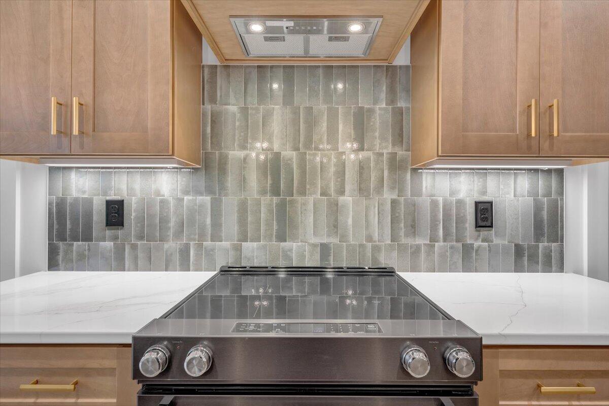 Union Hall, Virginia 24176, United States, 4 Bedrooms Bedrooms, ,5 BathroomsBathrooms,Residential,Active,137457