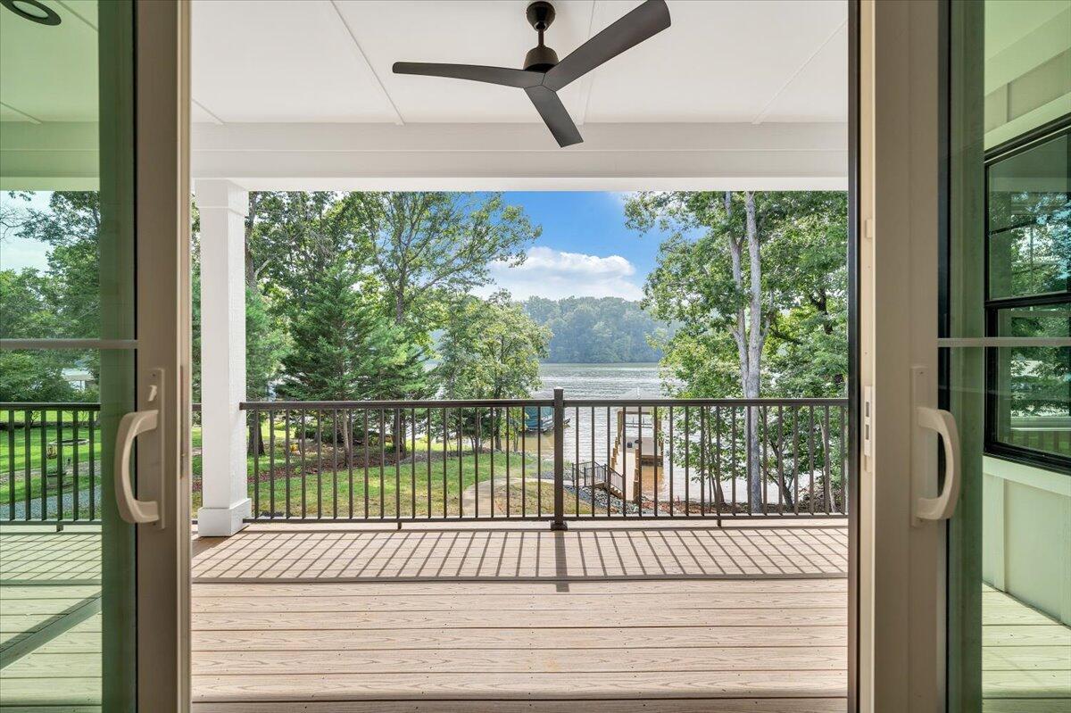 Union Hall, Virginia 24176, United States, 4 Bedrooms Bedrooms, ,5 BathroomsBathrooms,Residential,Active,137457