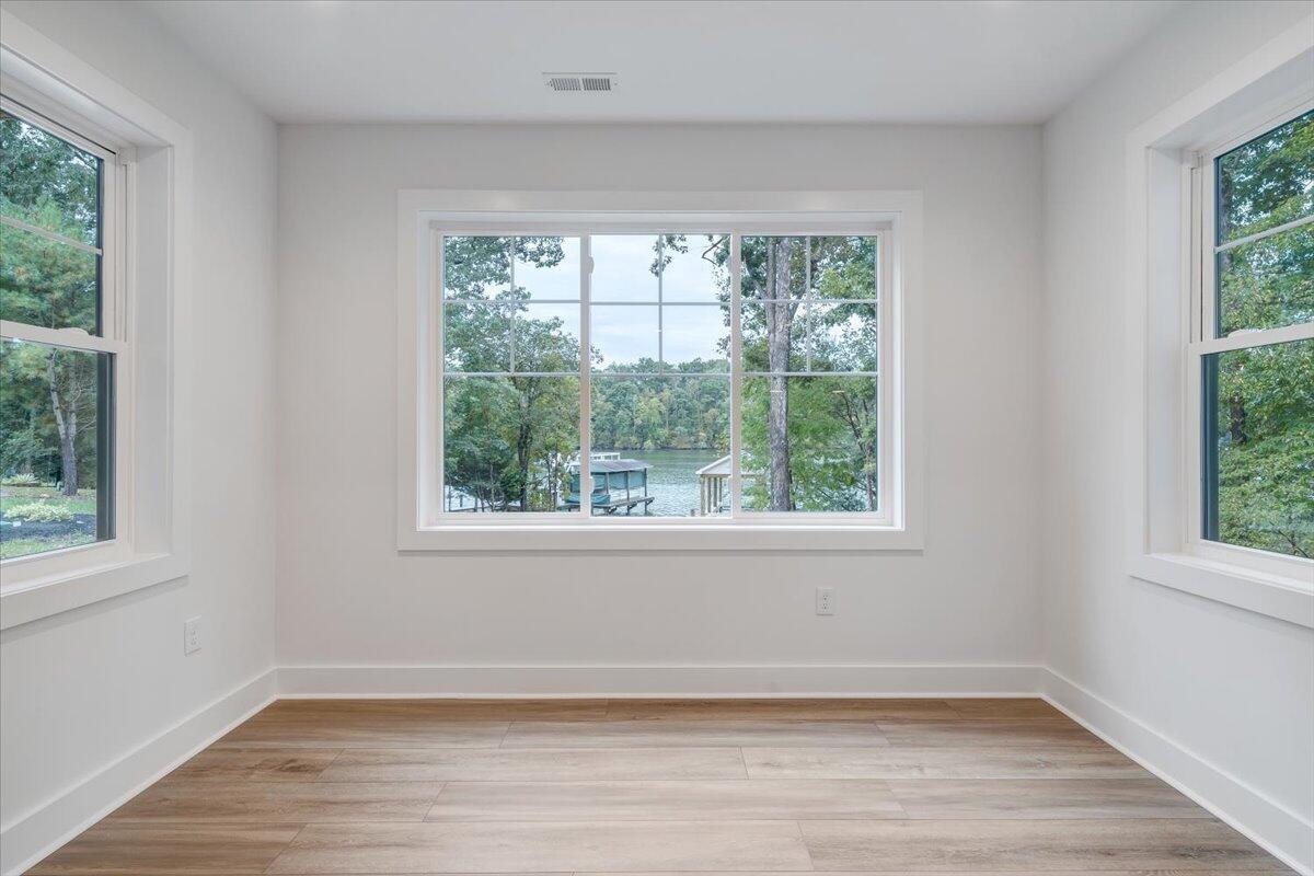 Union Hall, Virginia 24176, United States, 4 Bedrooms Bedrooms, ,5 BathroomsBathrooms,Residential,Active,137457