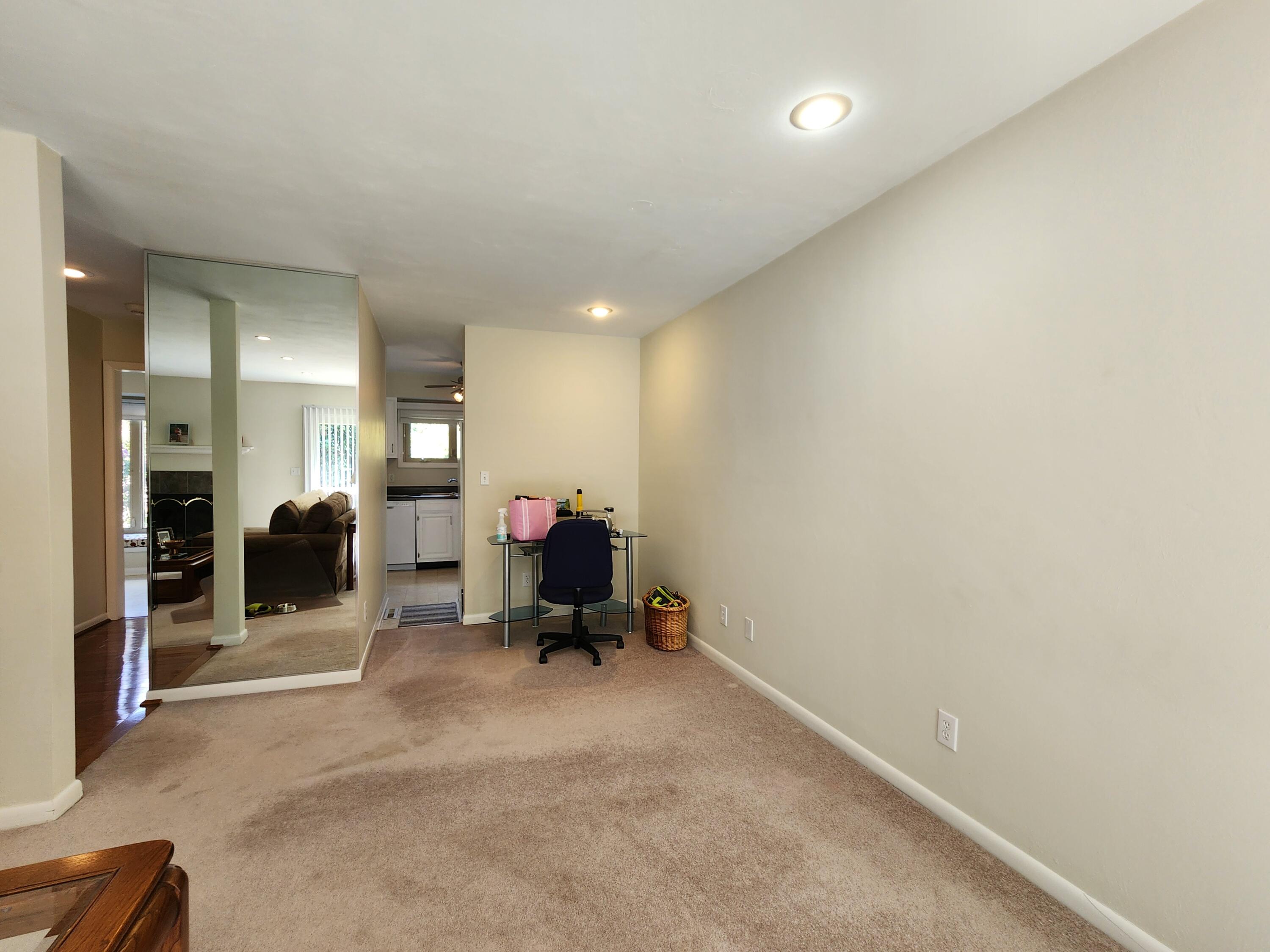 Roanoke, Virginia 24018, United States, 3 Bedrooms Bedrooms, ,3 BathroomsBathrooms,Residential,Active,206765