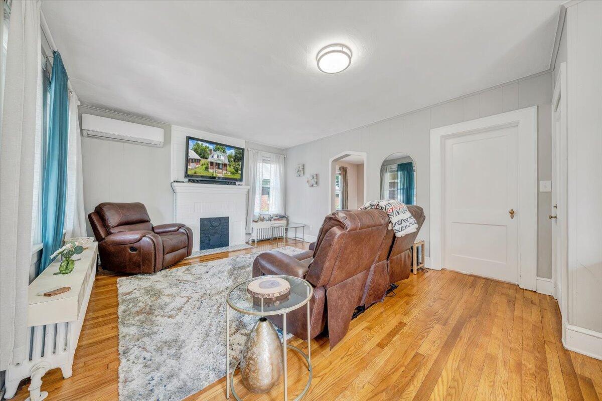 1124 Jamison Ave, Roanoke, Virginia image 8