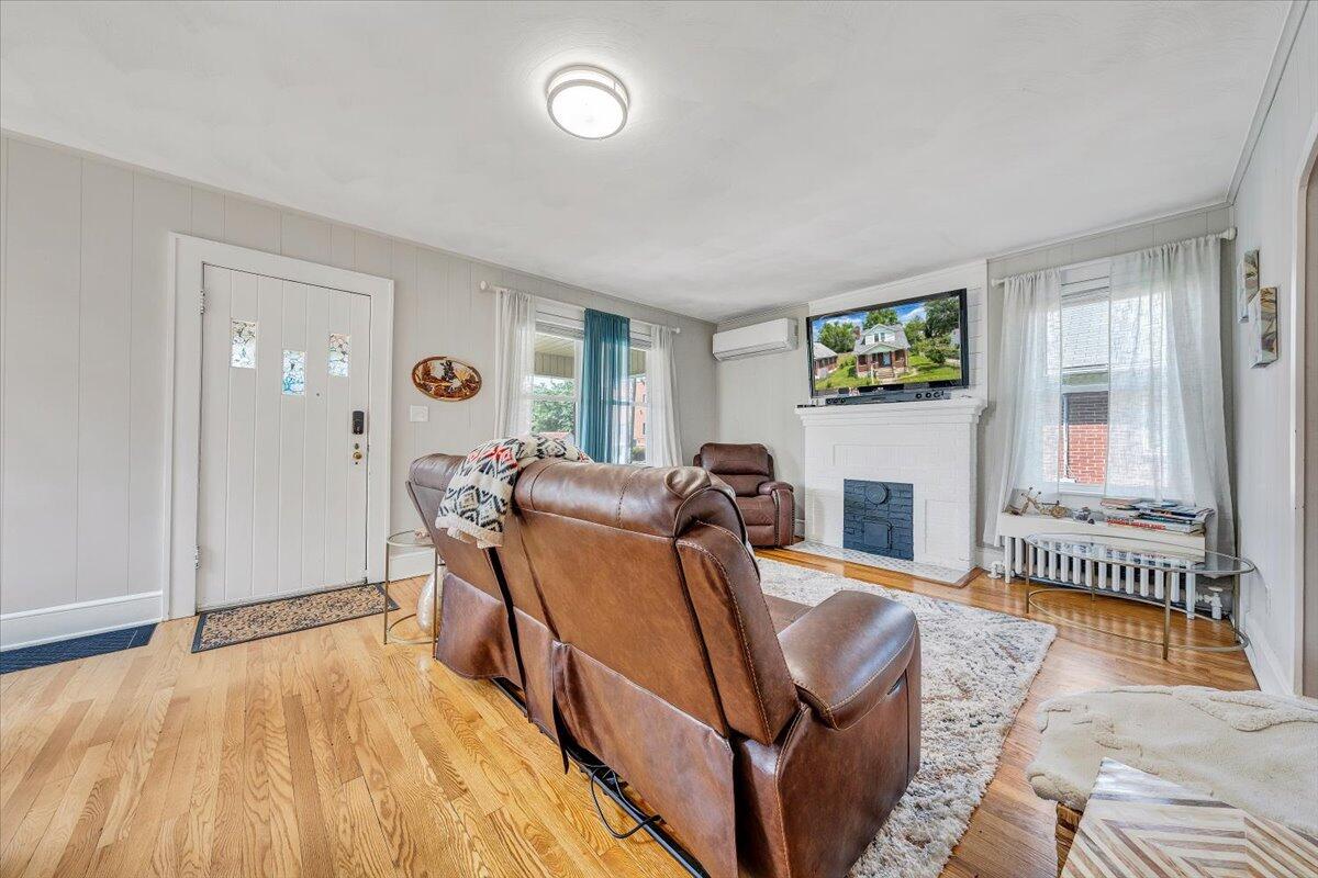 1124 Jamison Ave, Roanoke, Virginia image 5
