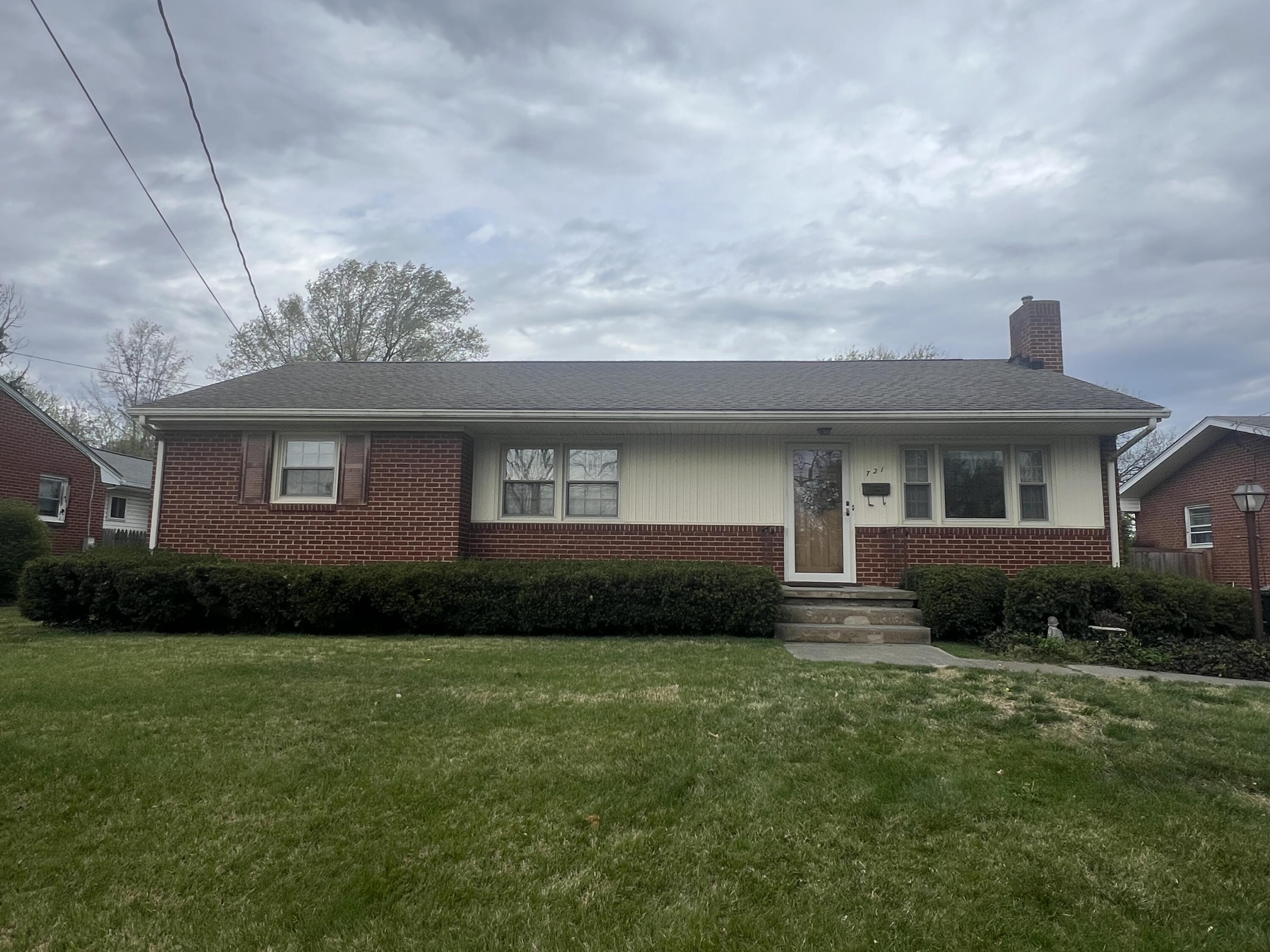 721 Boon St, Salem, Virginia image 1