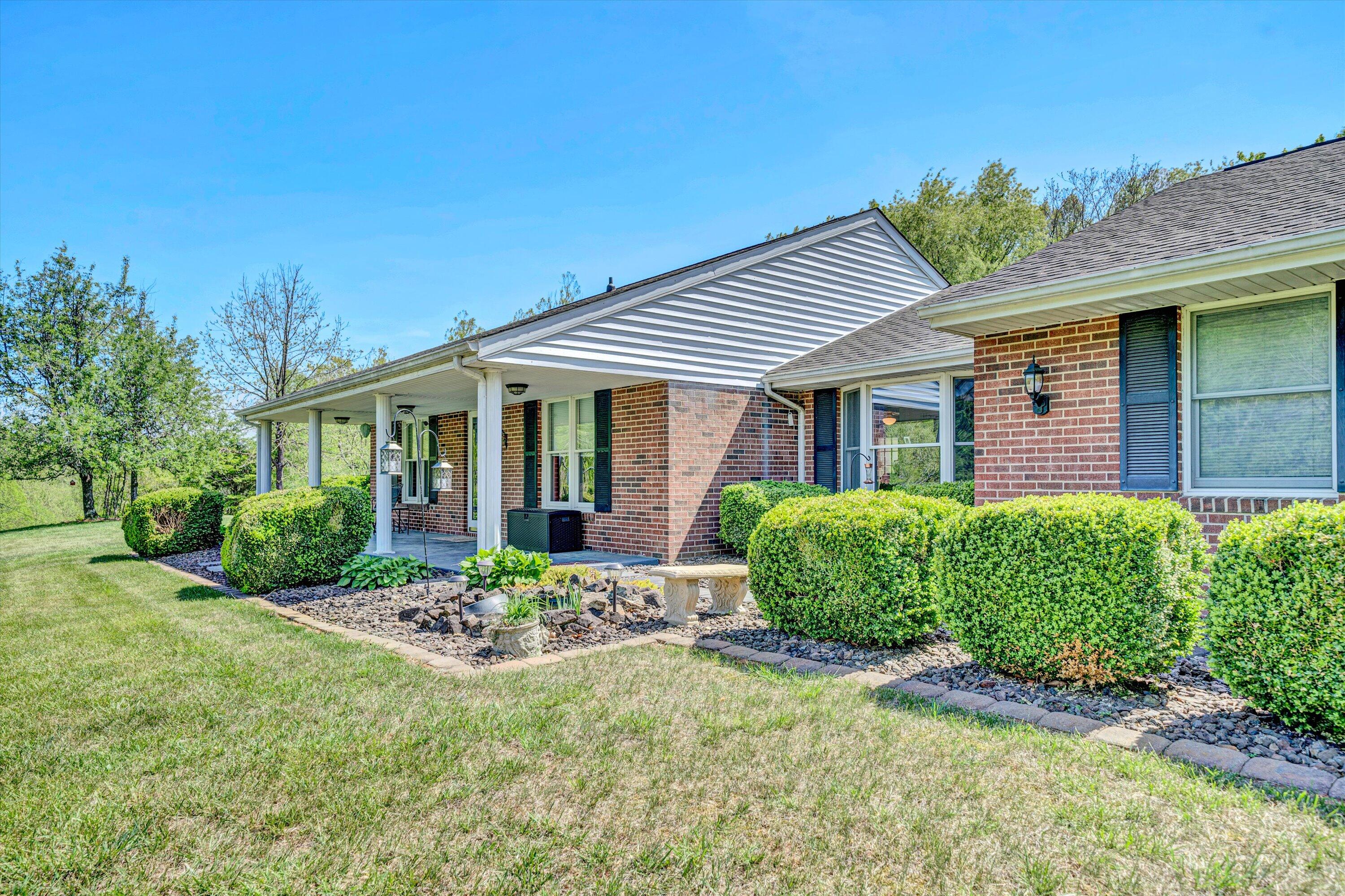 1033 Annie Bell Rd, Blue Ridge, Virginia image 3