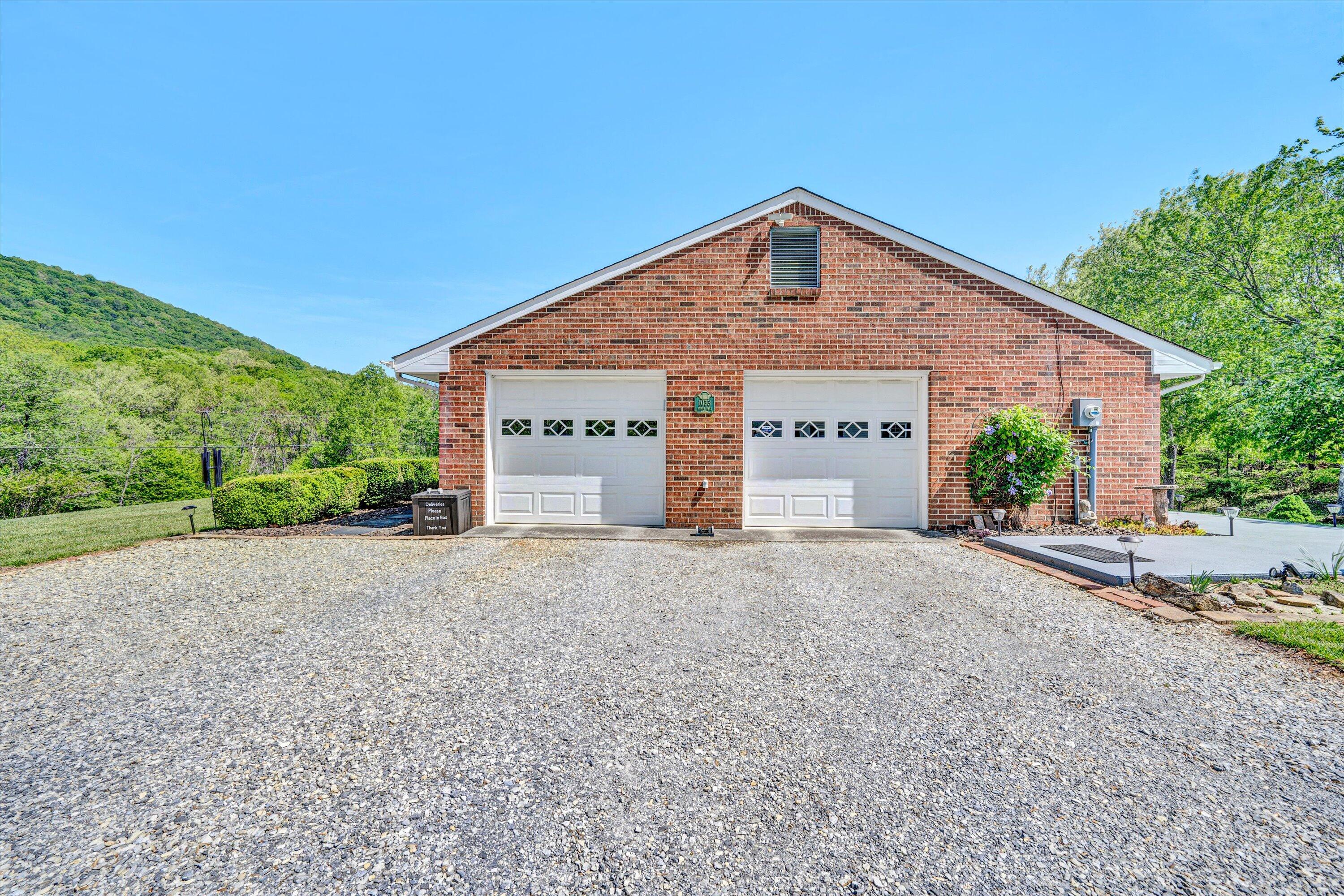 1033 Annie Bell Rd, Blue Ridge, Virginia image 30