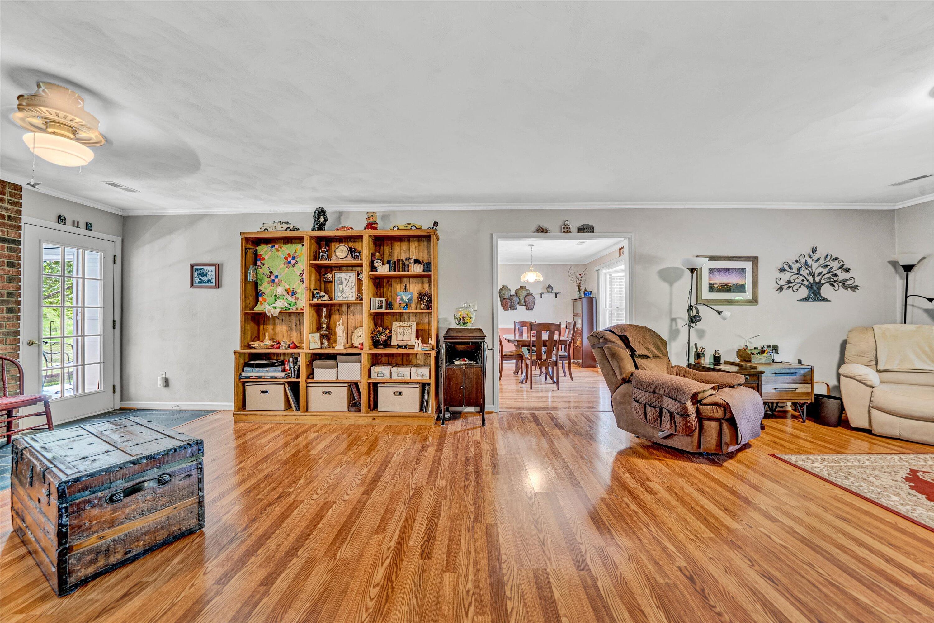1033 Annie Bell Rd, Blue Ridge, Virginia image 8