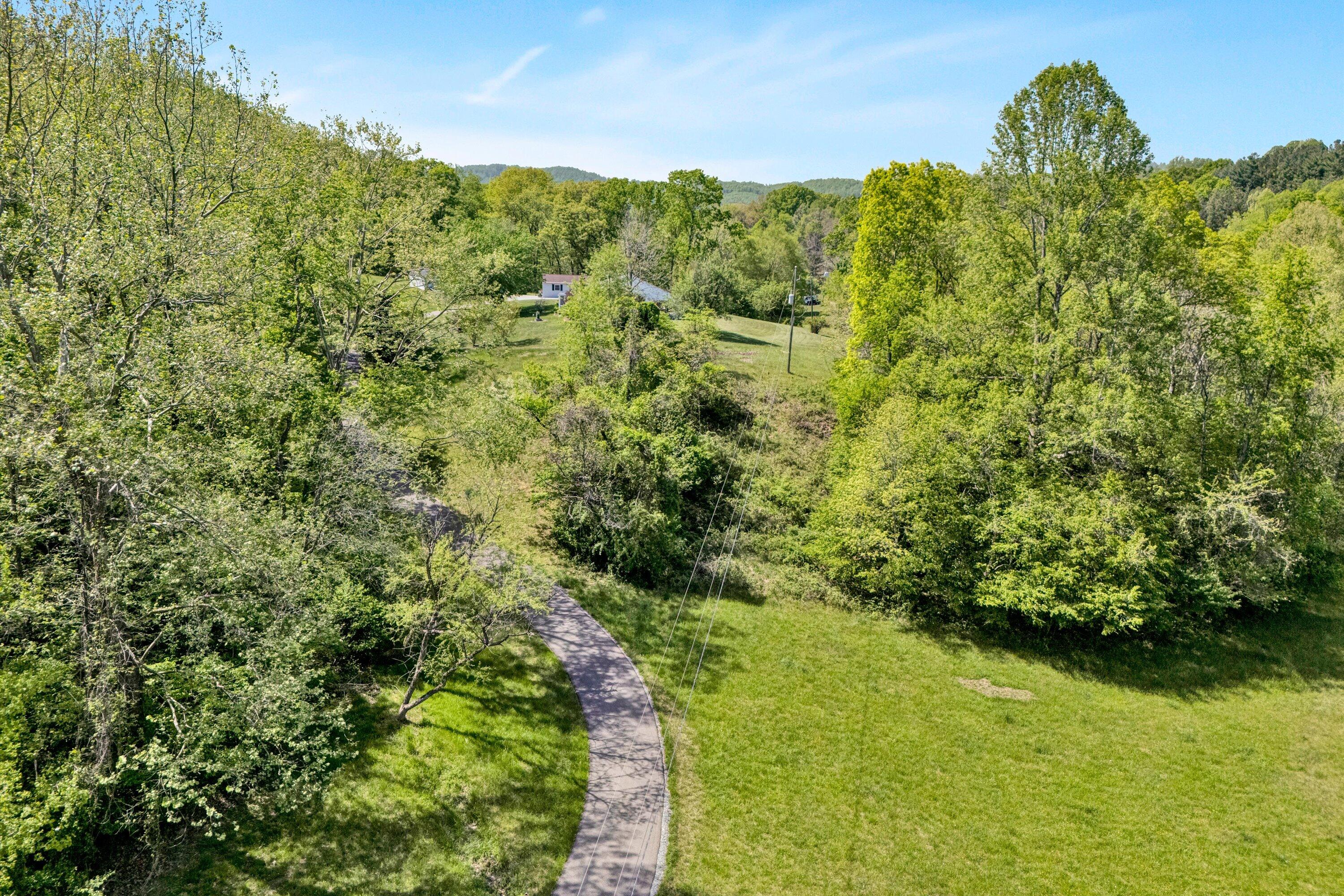 1033 Annie Bell Rd, Blue Ridge, Virginia image 42
