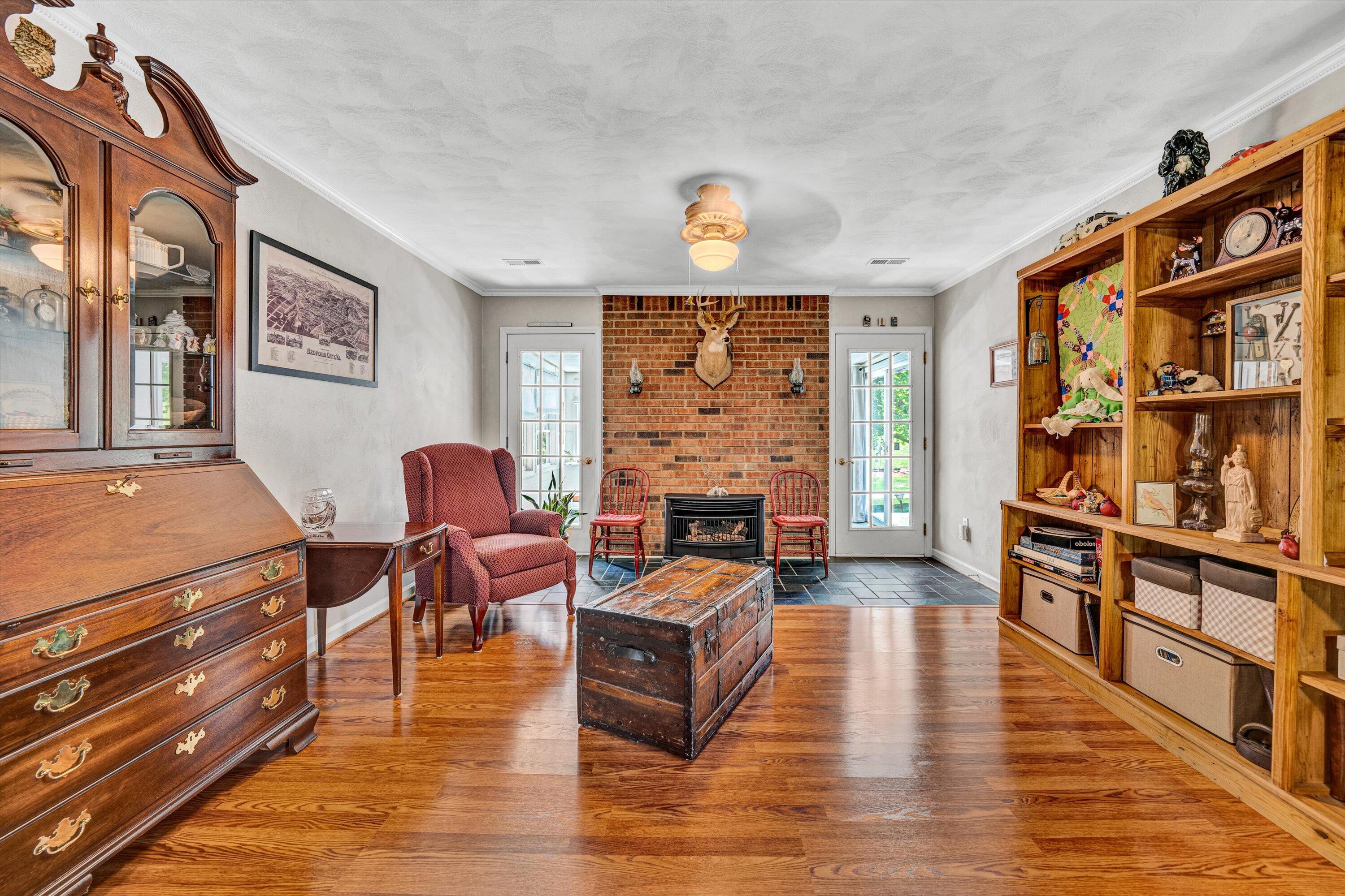 1033 Annie Bell Rd, Blue Ridge, Virginia image 7
