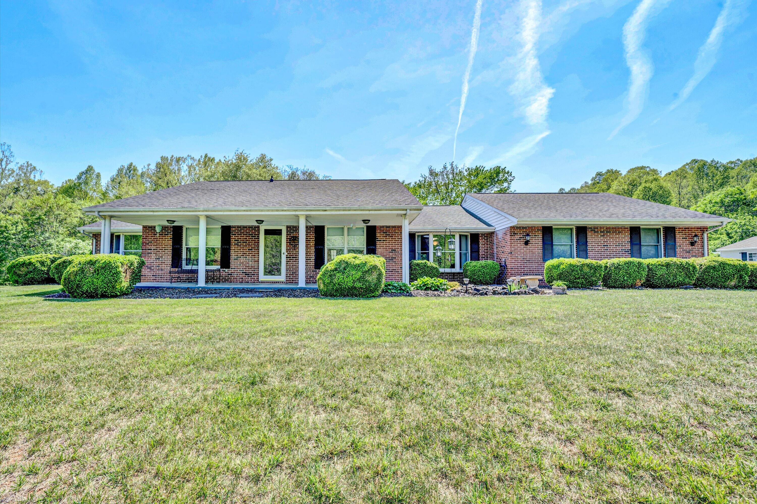 1033 Annie Bell Rd, Blue Ridge, Virginia image 1