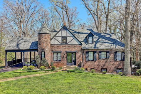 Homes For Sale - 925 Mulberry Rd<br/> Martinsville, VA 24112