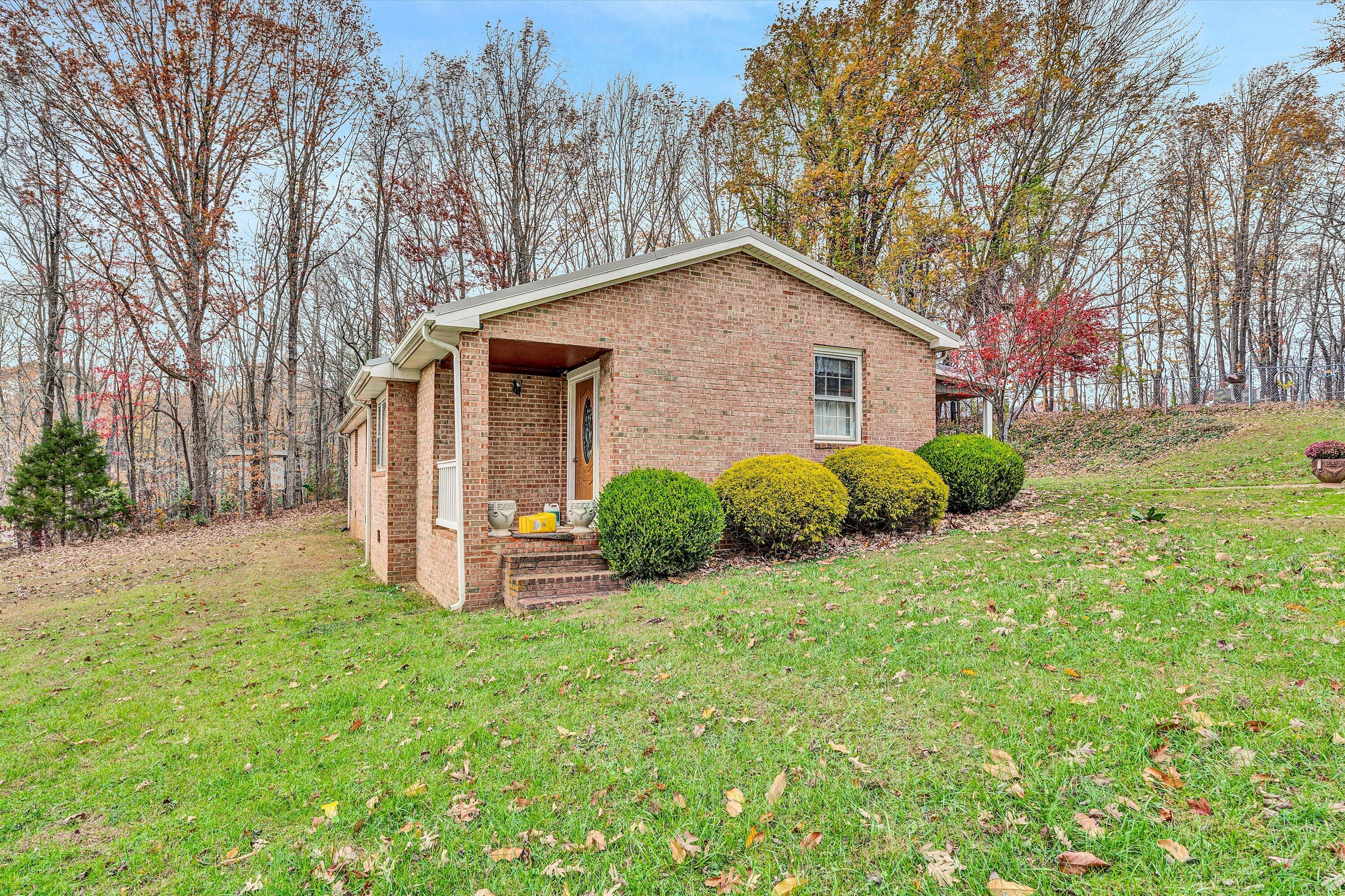 81 Mockingbird Rd, Boones Mill, Virginia image 2