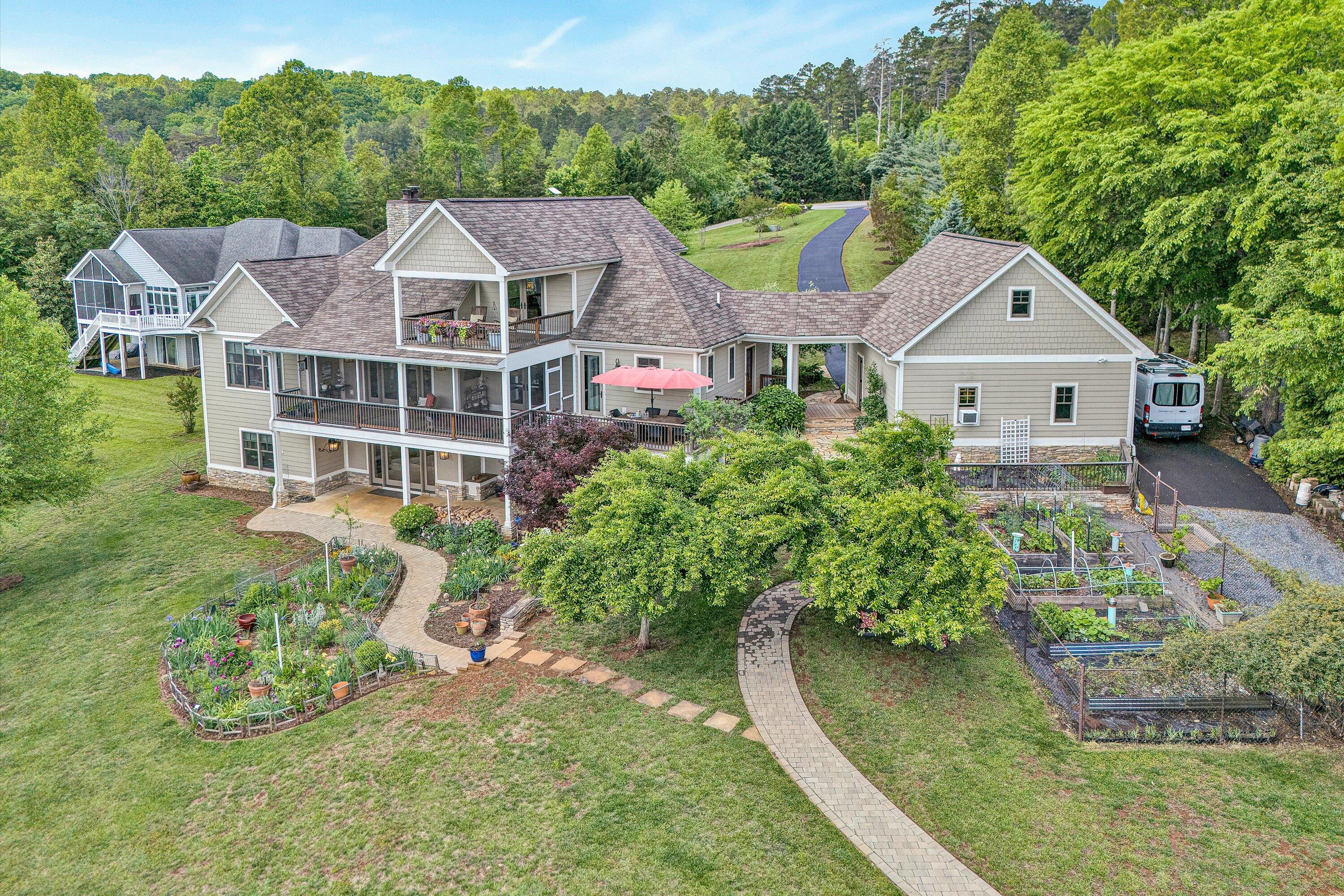 1140 Clear Pointe Run, Lynch Station, Virginia image 4