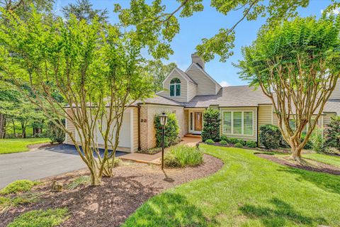 Townhouse For Sale - 30 Island Green Cir #22<br/> Penhook, VA 24137