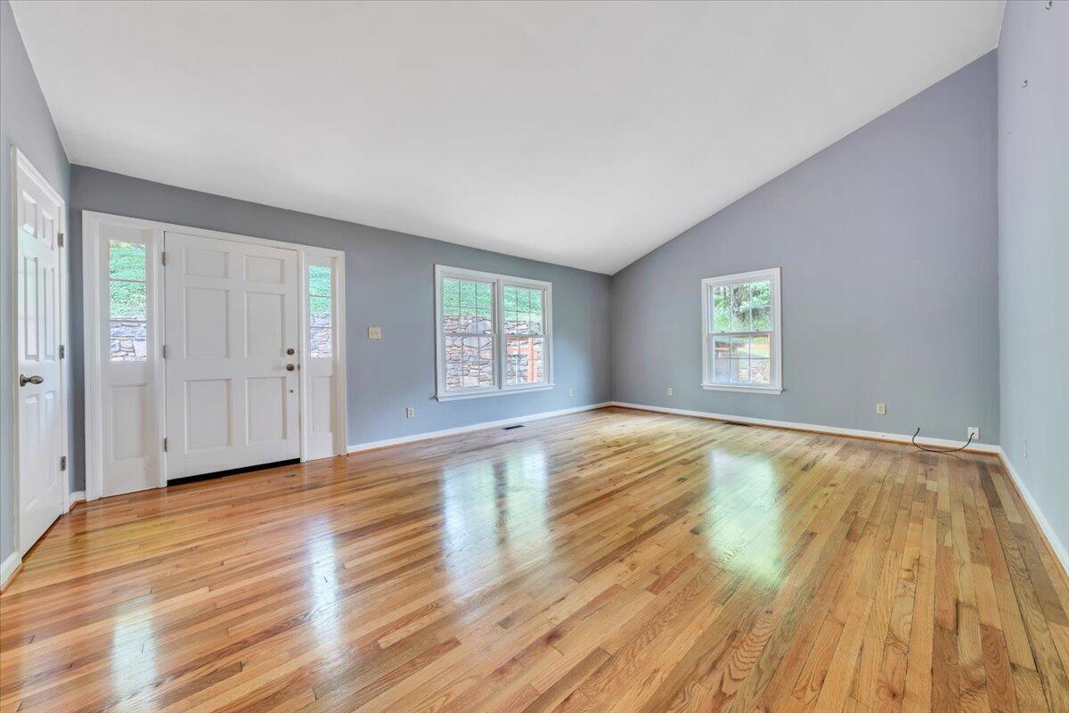 5916 Blackhorse Ln, Roanoke, Virginia image 4