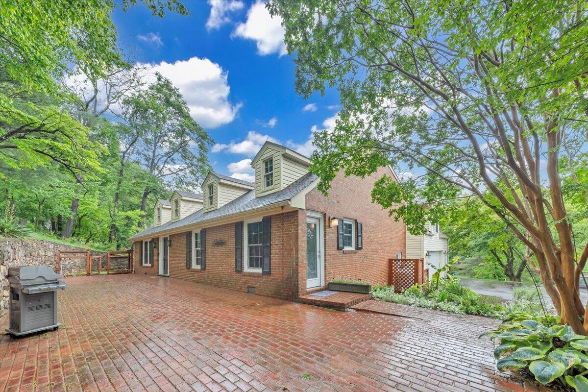5916 Blackhorse Ln, Roanoke, Virginia image 3