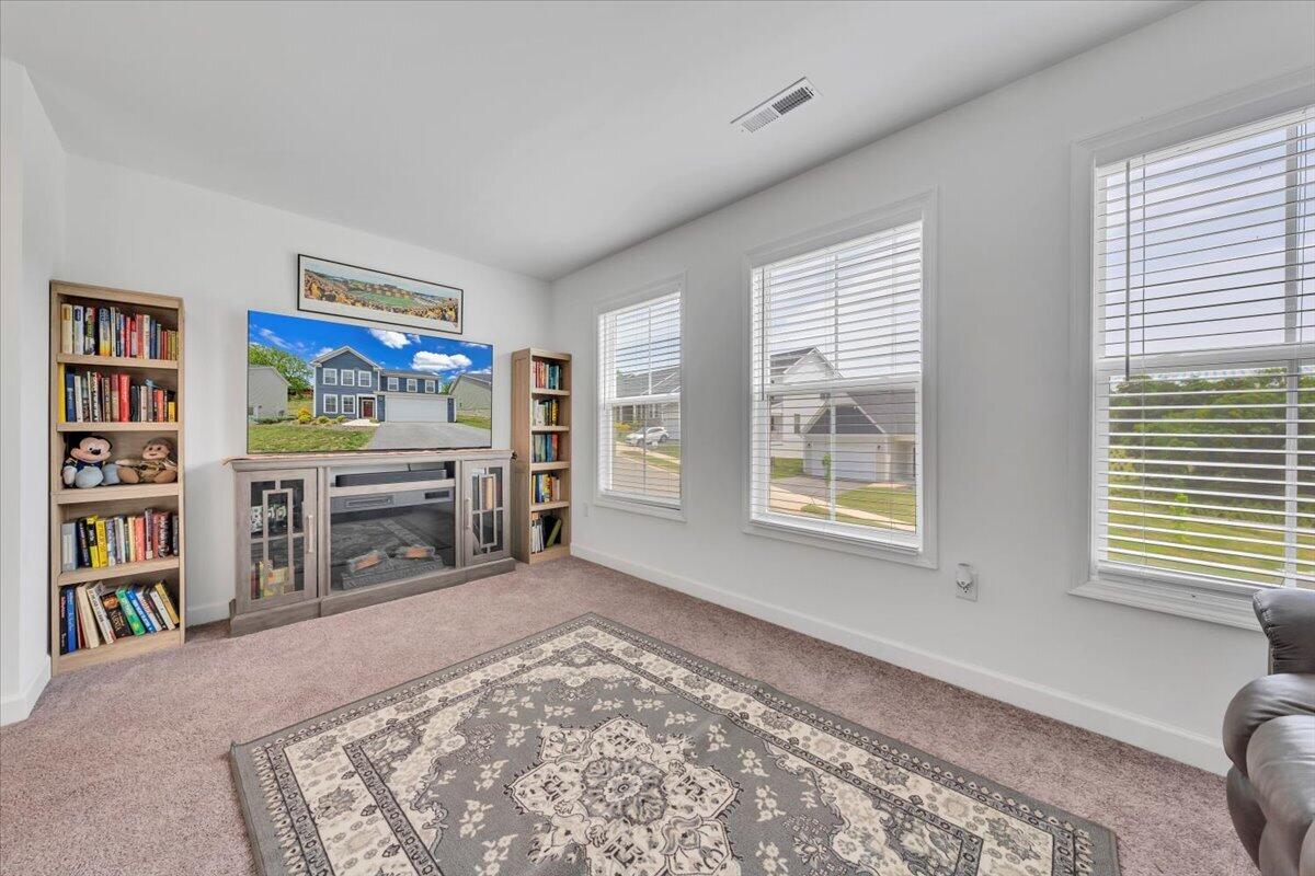 2130 Kings Walk Dr, Roanoke, Virginia image 28