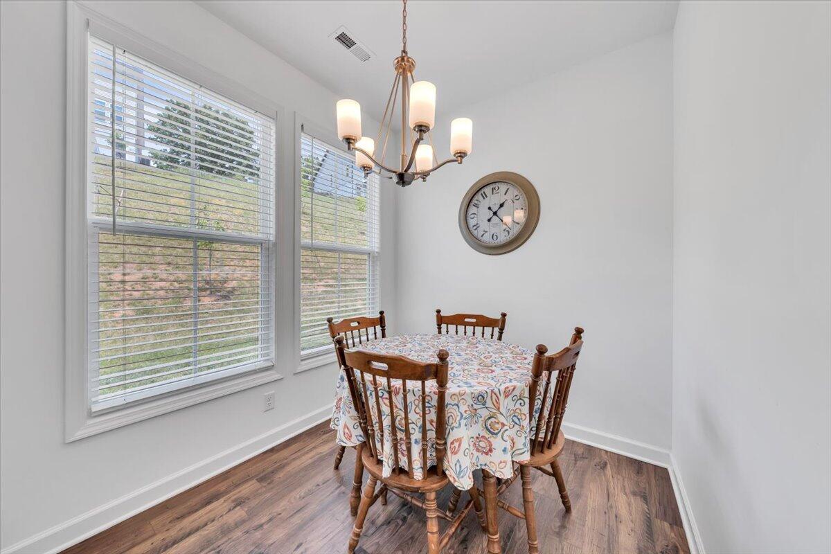 2130 Kings Walk Dr, Roanoke, Virginia image 24