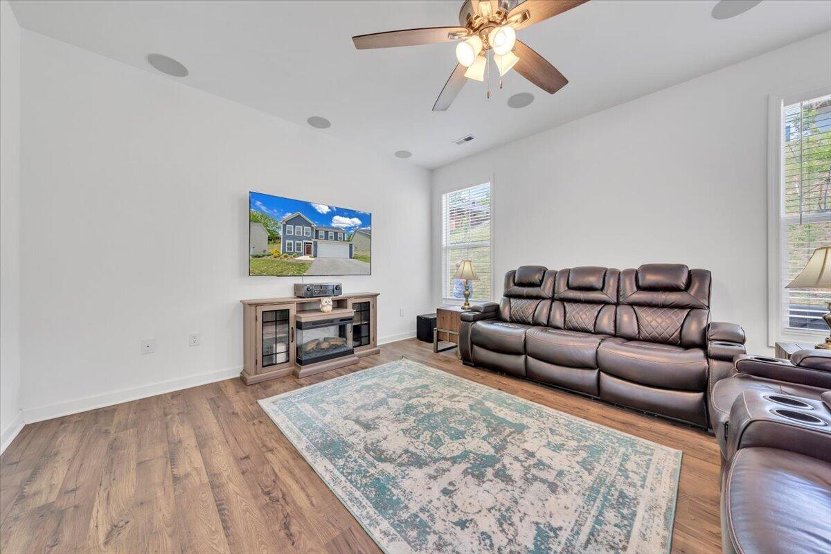 2130 Kings Walk Dr, Roanoke, Virginia image 11