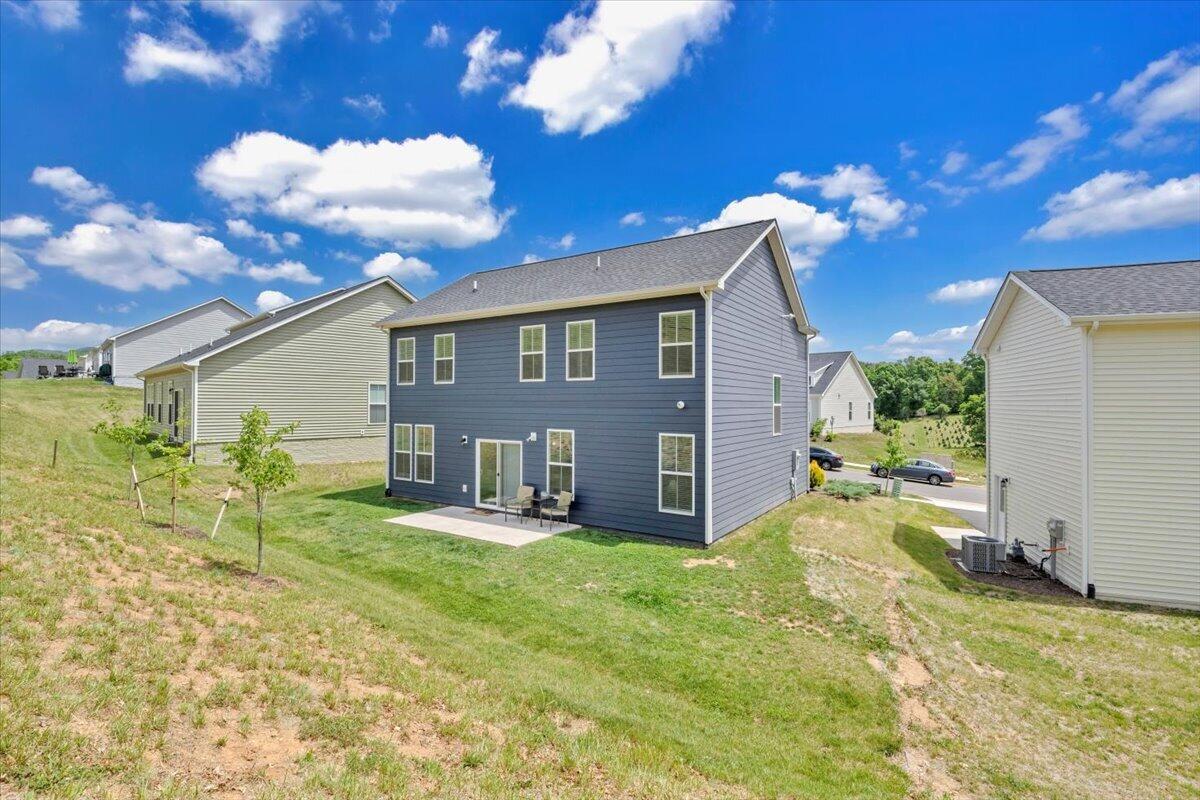 2130 Kings Walk Dr, Roanoke, Virginia image 44