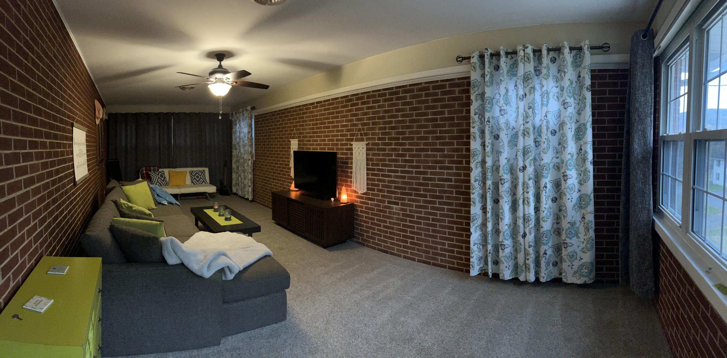 Roanoke, Virginia 24018, United States, 3 Bedrooms Bedrooms, ,2 BathroomsBathrooms,Residential,Active,84448