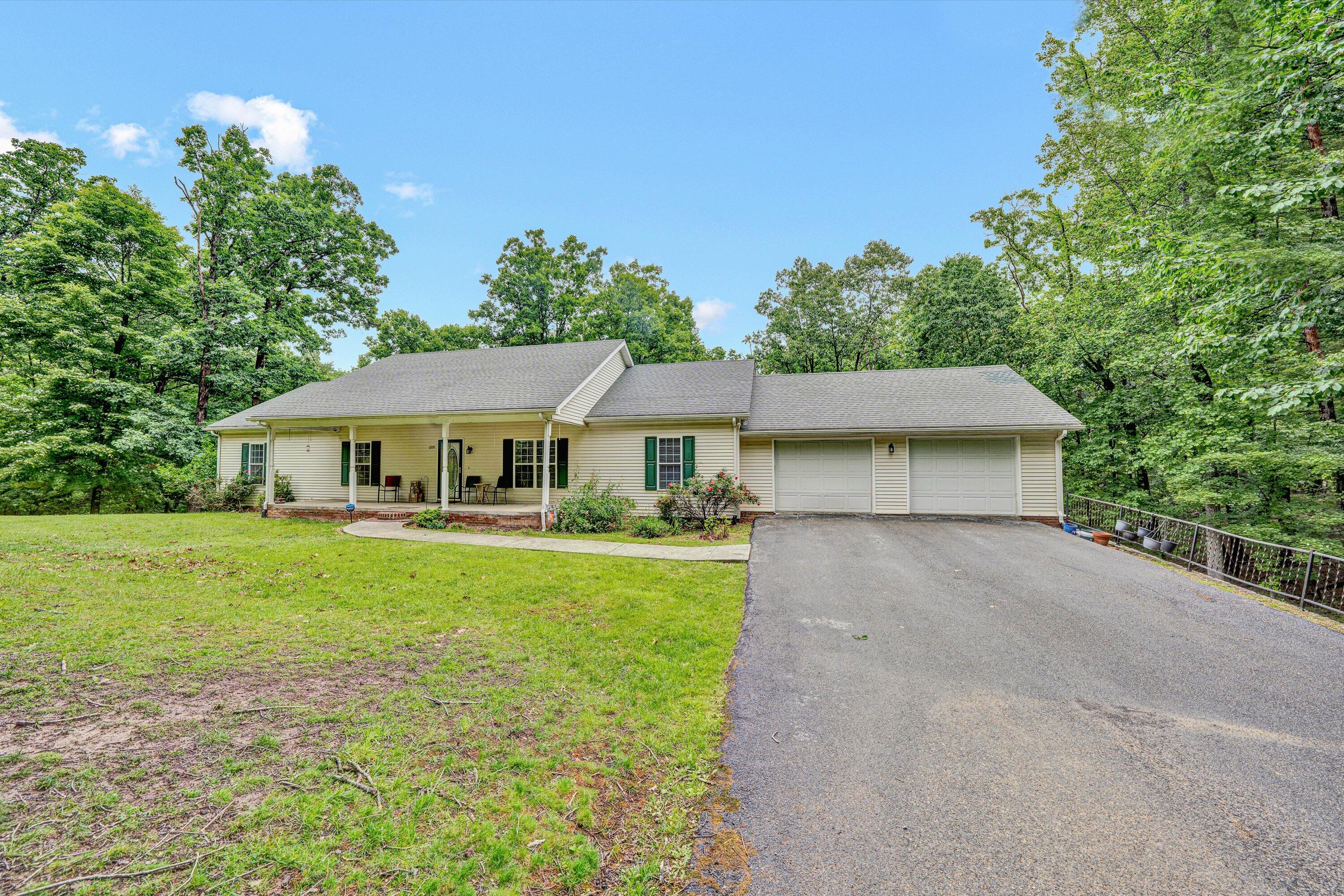 6570 Shingle Ridge Rd, Roanoke, Virginia image 3