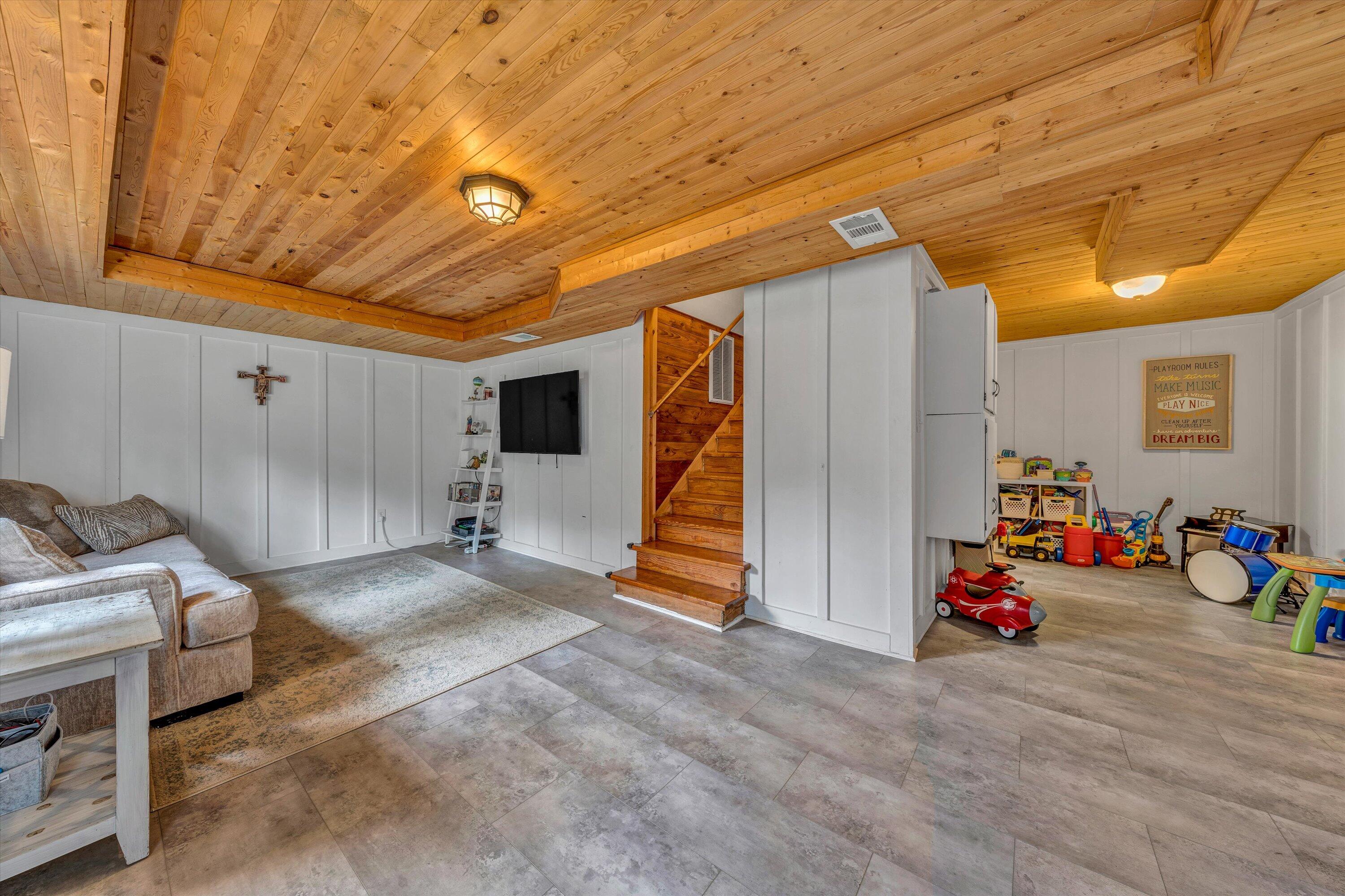 7514 Mt Chestnut Rd, Roanoke, Virginia image 24