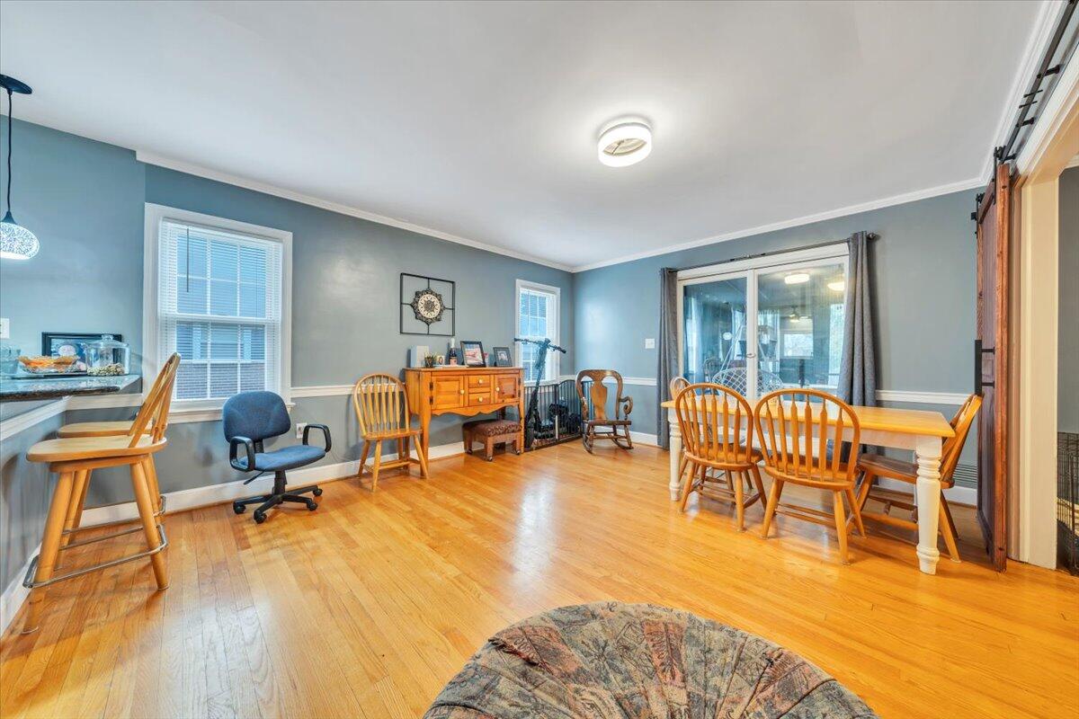 215 Chestnut St, Salem, Virginia image 9