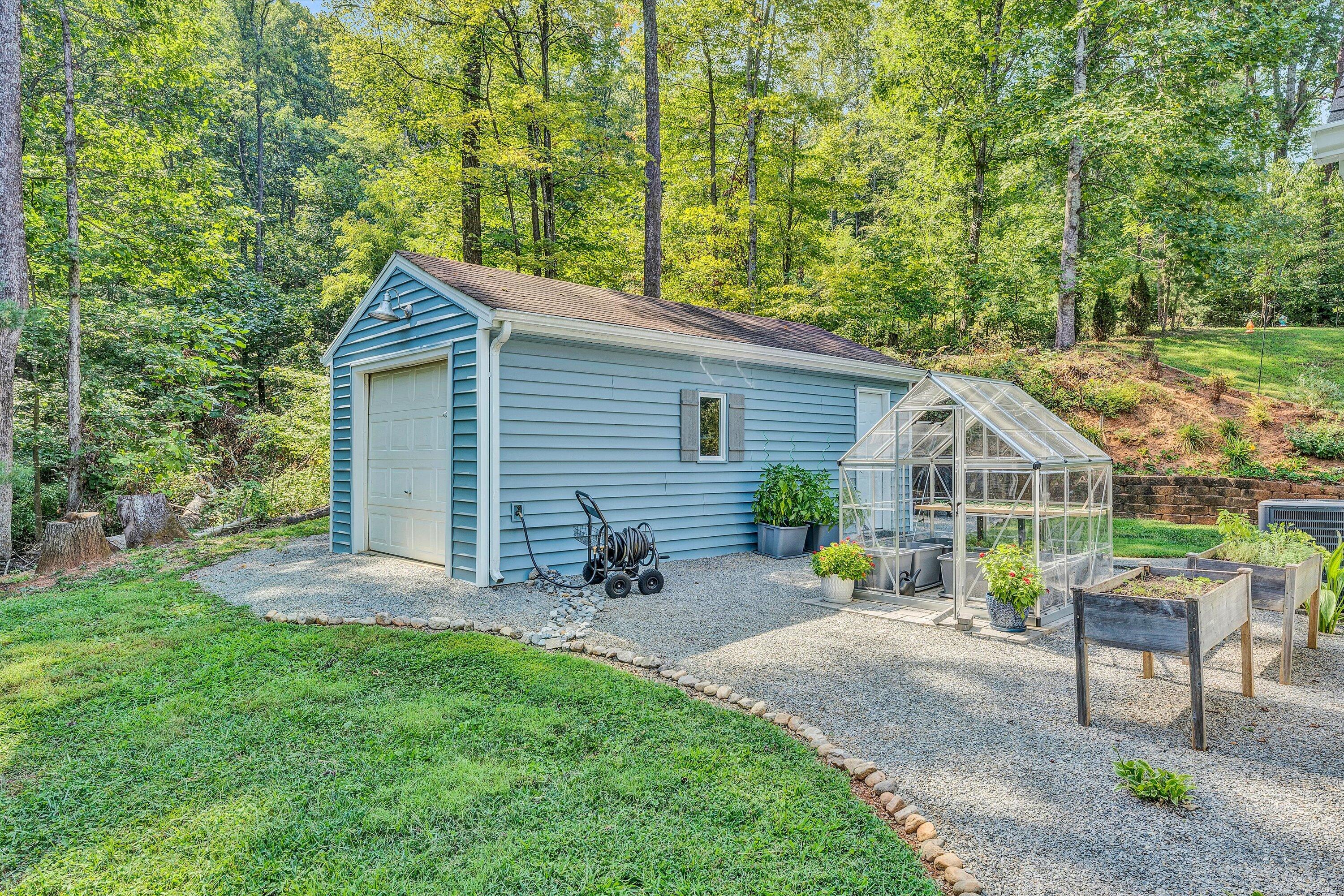 263 Whispering Pines Dr, Boones Mill, Virginia image 32