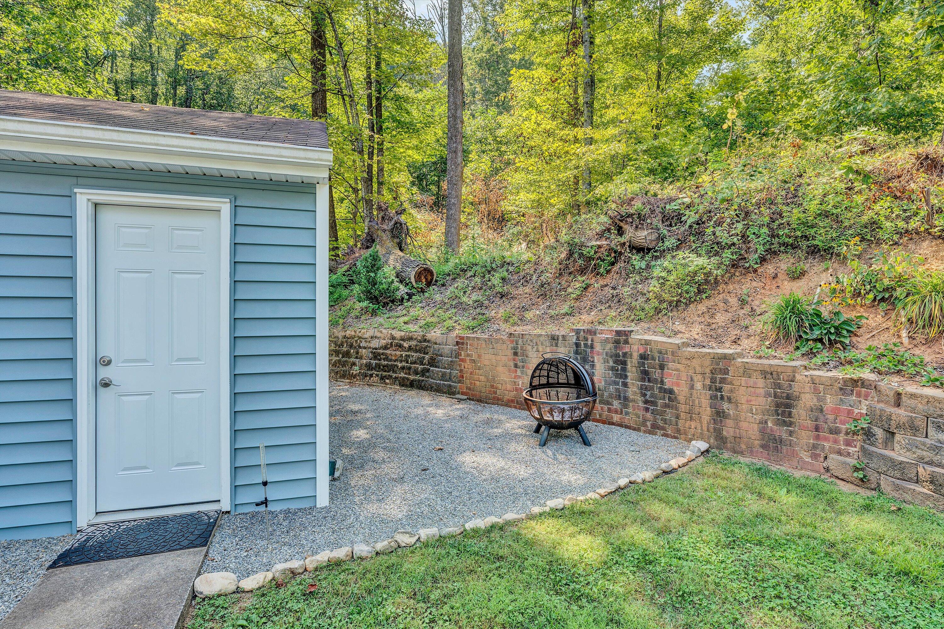 263 Whispering Pines Dr, Boones Mill, Virginia image 38